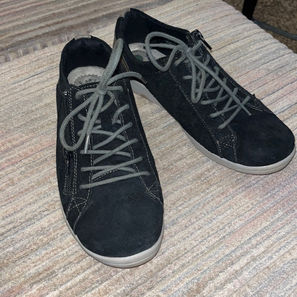 Earth origins sneakers